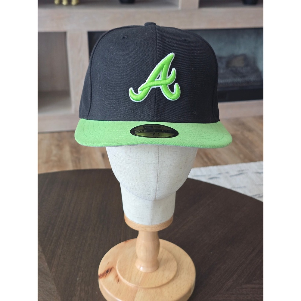 New Era 59FIFTY Atlanta Braves Fitted Hat 7 3/8 Black Neon Green MLB Cap